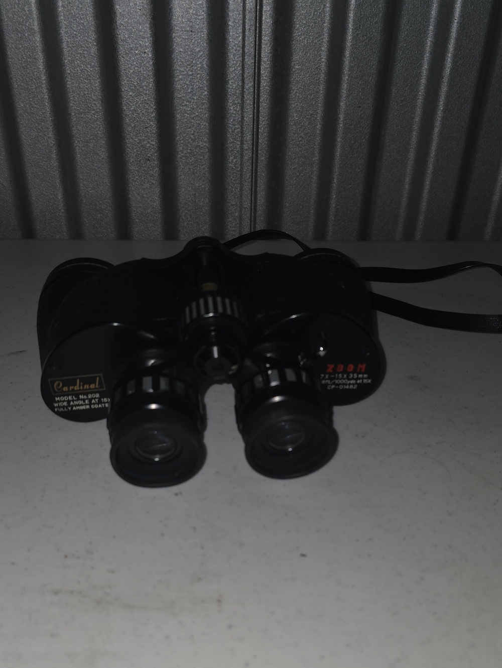 Vintage Cardinal Black  Binoculars - 7x35 Zoom